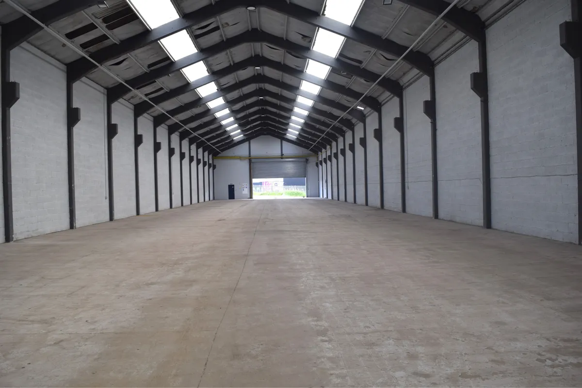 Industrial Unit in Blackburn - photo 3